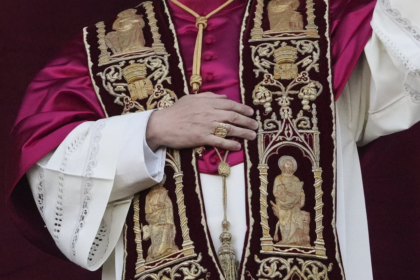 Pope Leo XIV's fashion choices make waves, and many wonder what they mean | iNFOnews.ca