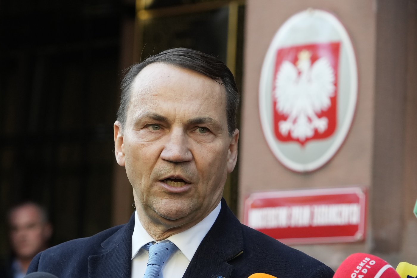 Poland alleges Russian sabotage and is closing one of Moscow's consulates | iNFOnews.ca Poland alleges Russian sabotage and is closing one of Moscow's consulates | iNFOnews.ca