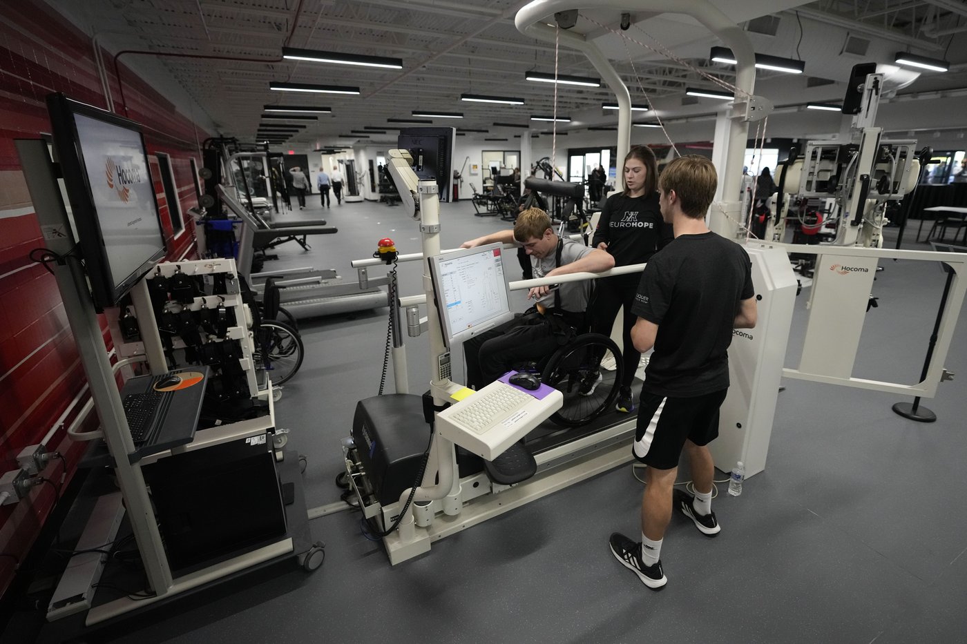 Sam Schmidt opens paralysis center in Indianapolis to rehabilitate trauma victims | iNFOnews.ca Sam Schmidt opens paralysis center in Indianapolis to rehabilitate trauma victims | iNFOnews.ca