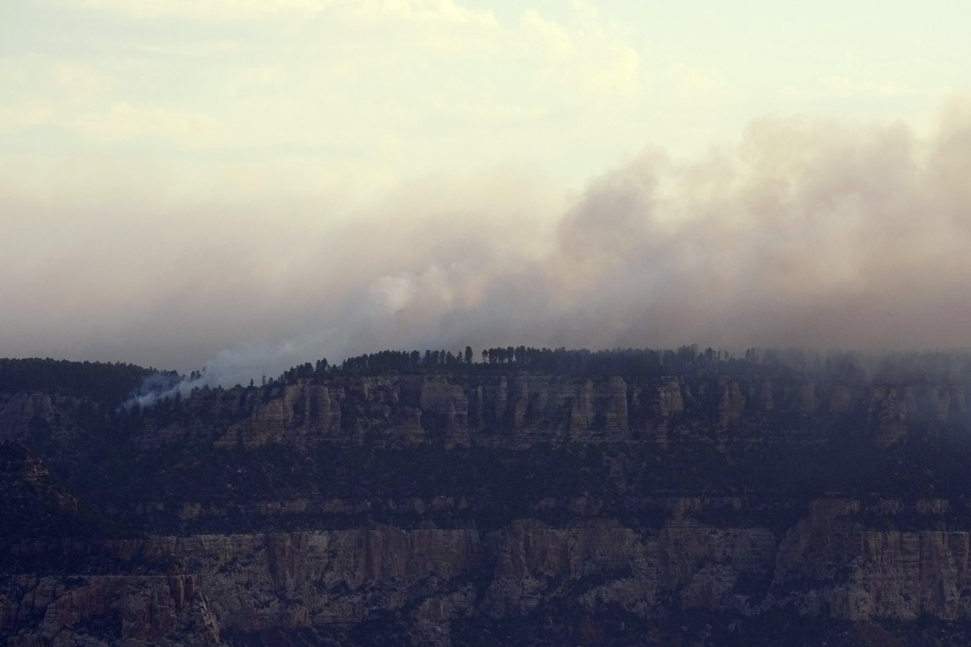 A wildfire that destroyed historic Grand Canyon Lodge spread after being allowed to burn for days | iNFOnews.ca A wildfire that destroyed historic Grand Canyon Lodge spread after being allowed to burn for days | iNFOnews.ca