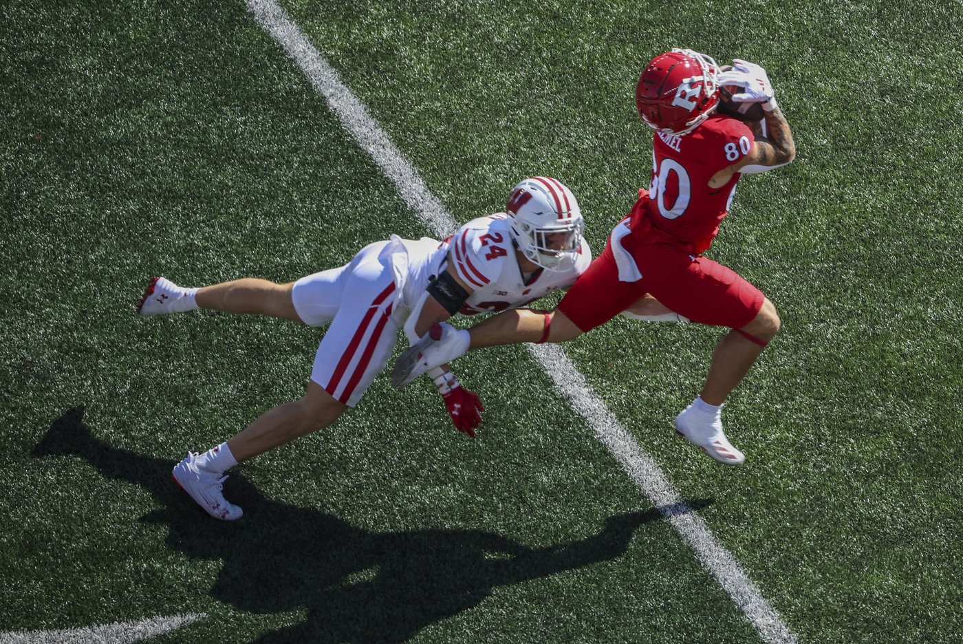 Walker runs for 198 yards and 3 touchdowns as Wisconsin embarrasses Rutgers 42-7 | iNFOnews.ca Walker runs for 198 yards and 3 touchdowns as Wisconsin embarrasses Rutgers 42-7 | iNFOnews.ca