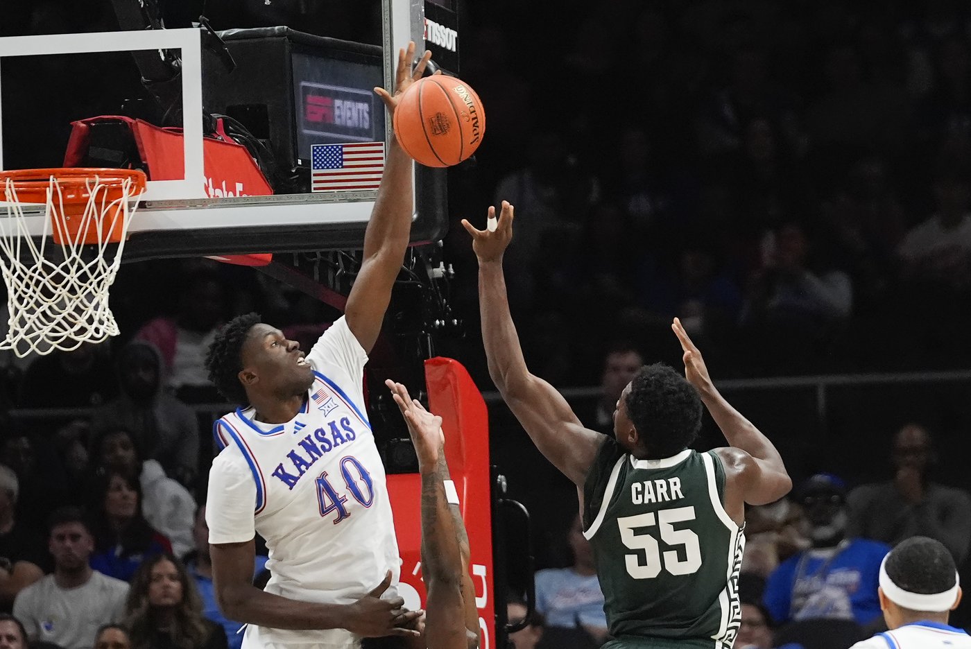 Bill Self becomes winningest coach in Kansas history, Jayhawks beat Michigan State 77-69 | iNFOnews.ca