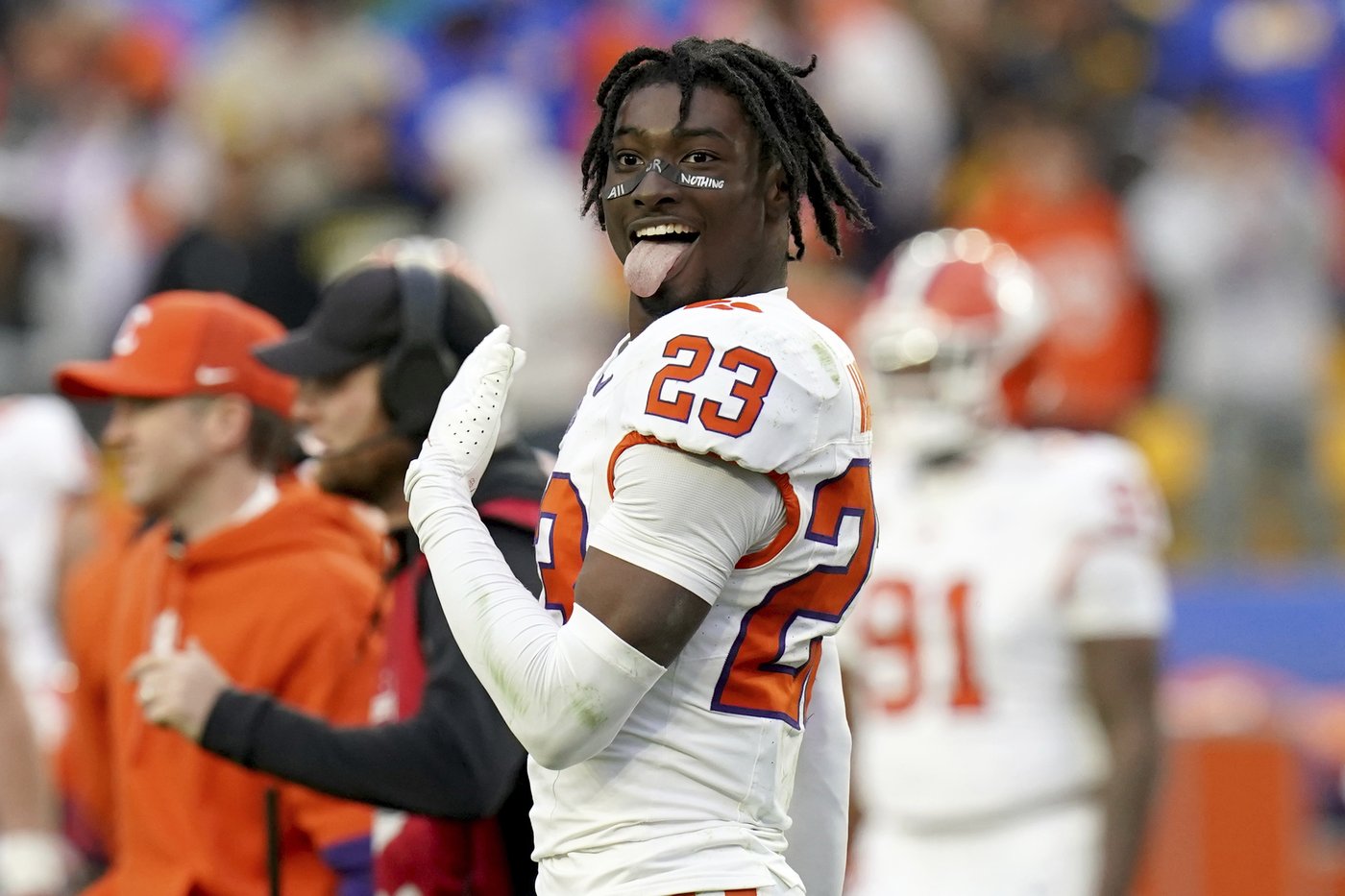 Klubnik's late touchdown run helps No. 17 Clemson escape with a 24-20 win over Pitt | iNFOnews.ca Klubnik's late touchdown run helps No. 17 Clemson escape with a 24-20 win over Pitt | iNFOnews.ca