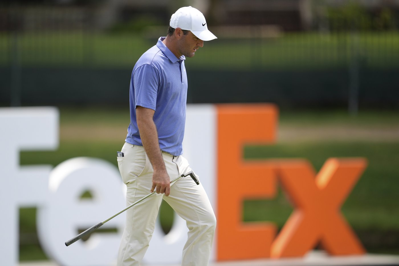 Fleetwood finds his groove, builds big lead at PGA Tour playoffs opener | iNFOnews.ca