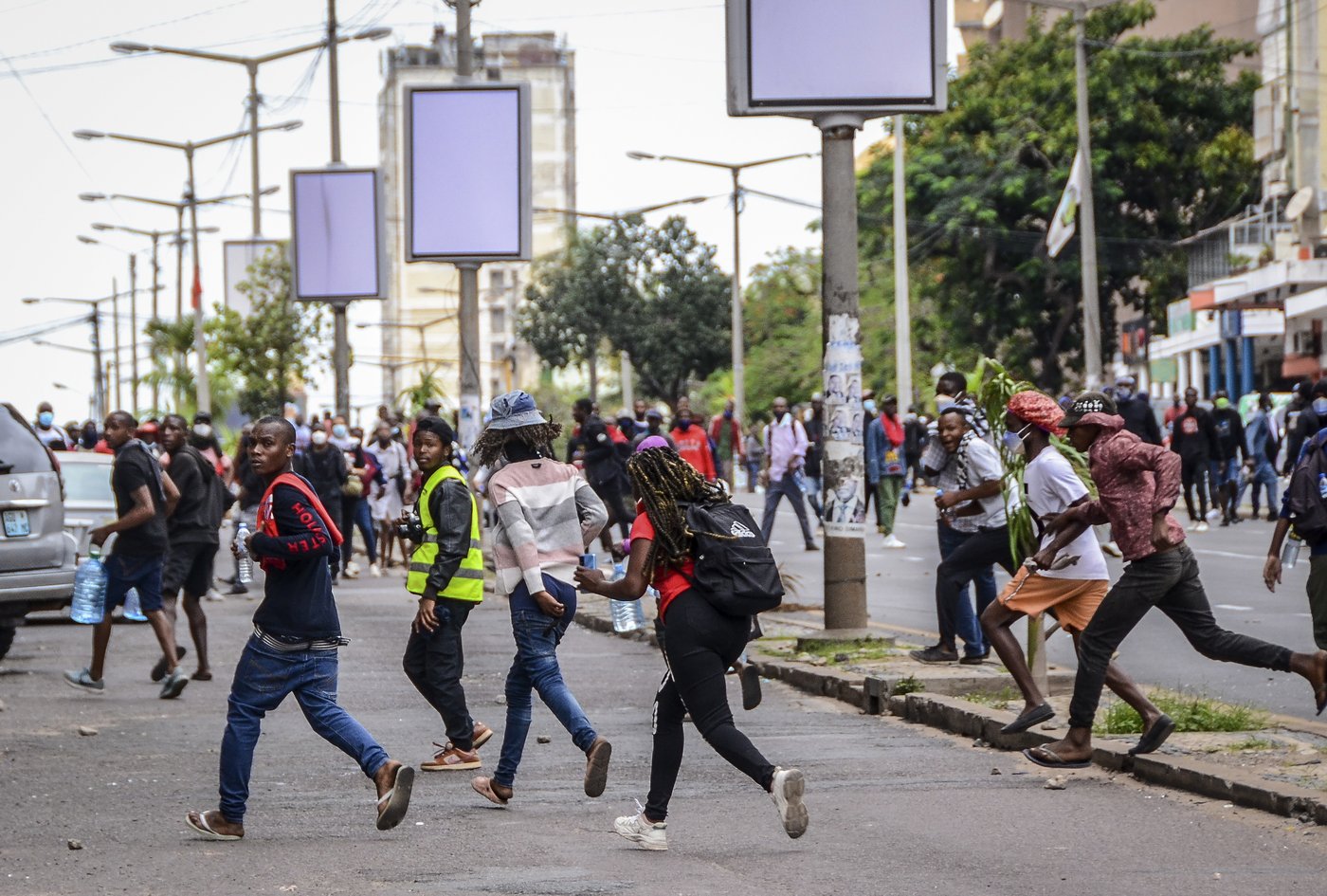 At least 110 people have died in 7 weeks of post-election protests in Mozambique, rights groups say | iNFOnews.ca At least 110 people have died in 7 weeks of post-election protests in Mozambique, rights groups say | iNFOnews.ca