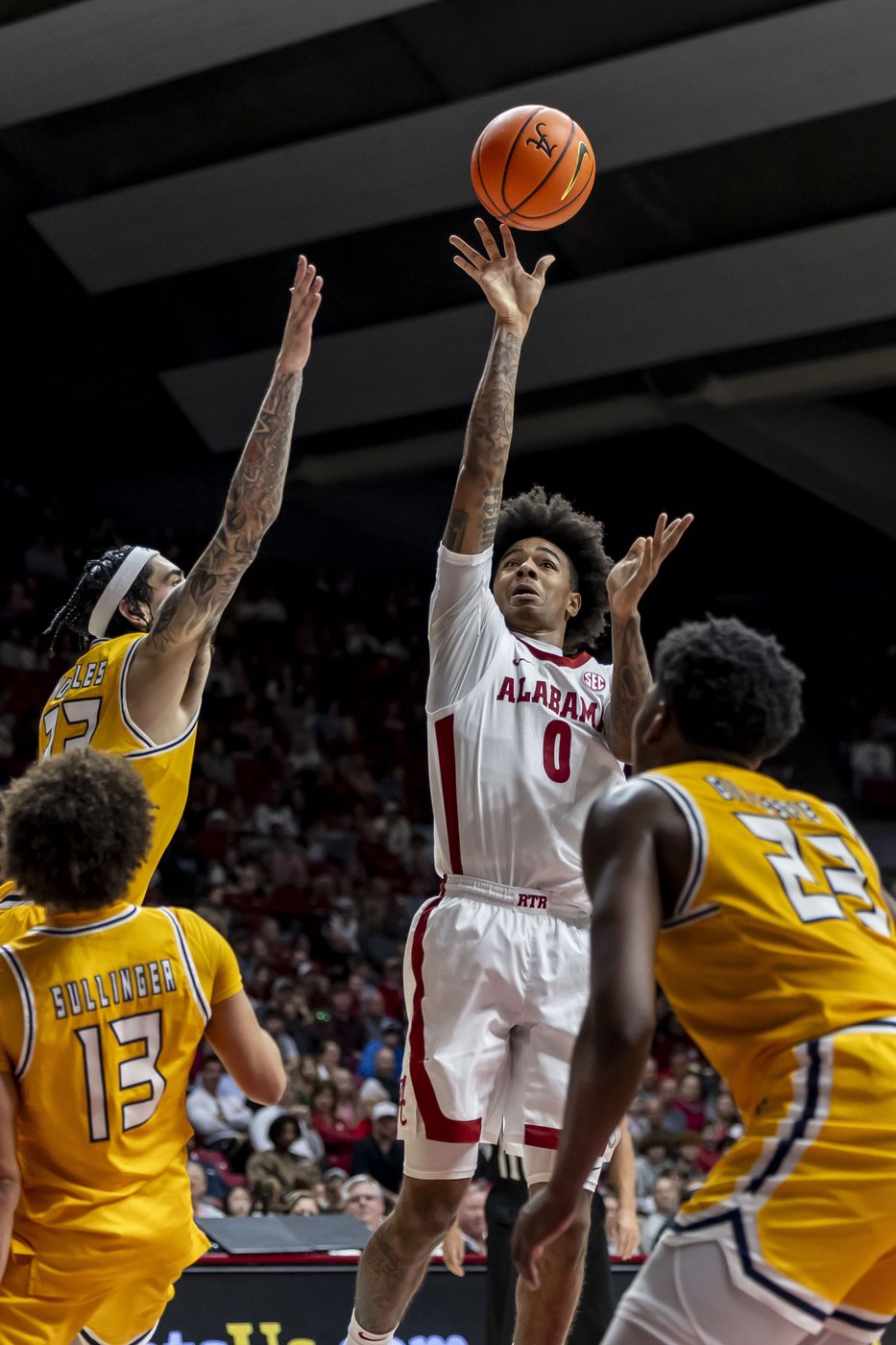 Despite poor shooting, No. 6 Alabama easily beats Kent State 81-54 | iNFOnews.ca Despite poor shooting, No. 6 Alabama easily beats Kent State 81-54 | iNFOnews.ca