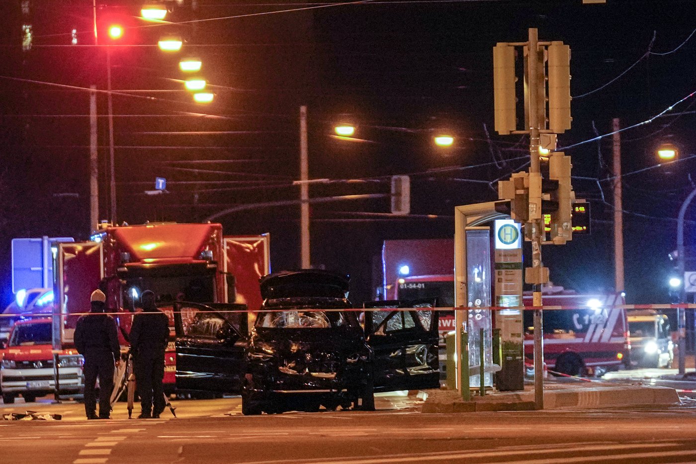 Germans mourn attack on Christmas market with no answers about why | iNFOnews.ca