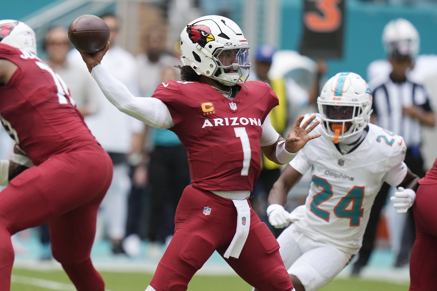 Kyler Murray rallies Cardinals to 28-27 win over Dolphins in Tua Tagovailoa's return | iNFOnews.ca