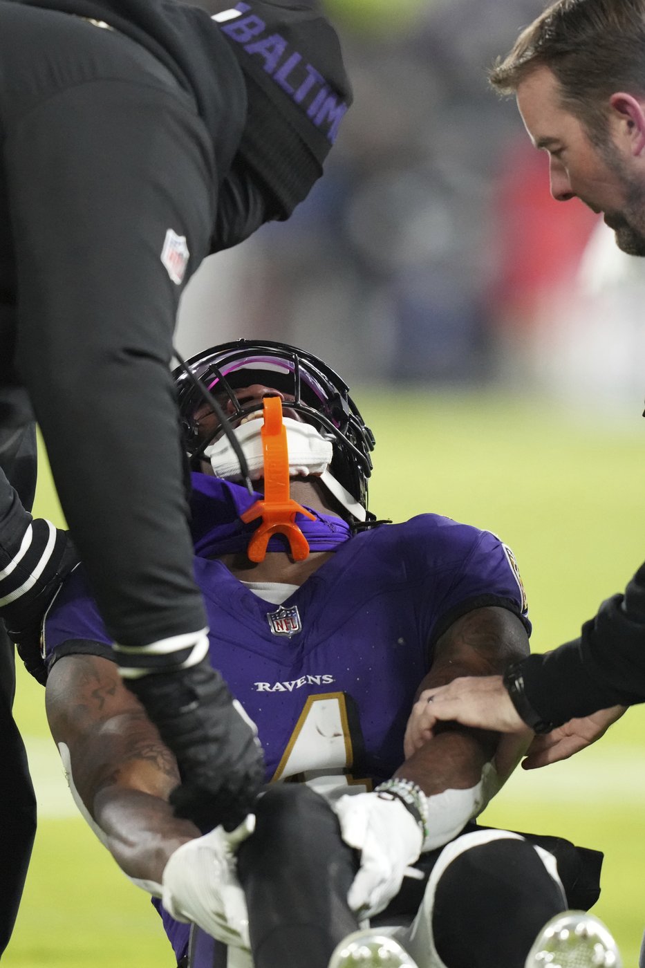 Harbaugh says Baltimore WR Zay Flowers' knee injury isn't season ending, describes him as day to day | iNFOnews.ca Harbaugh says Baltimore WR Zay Flowers' knee injury isn't season ending, describes him as day to day | iNFOnews.ca