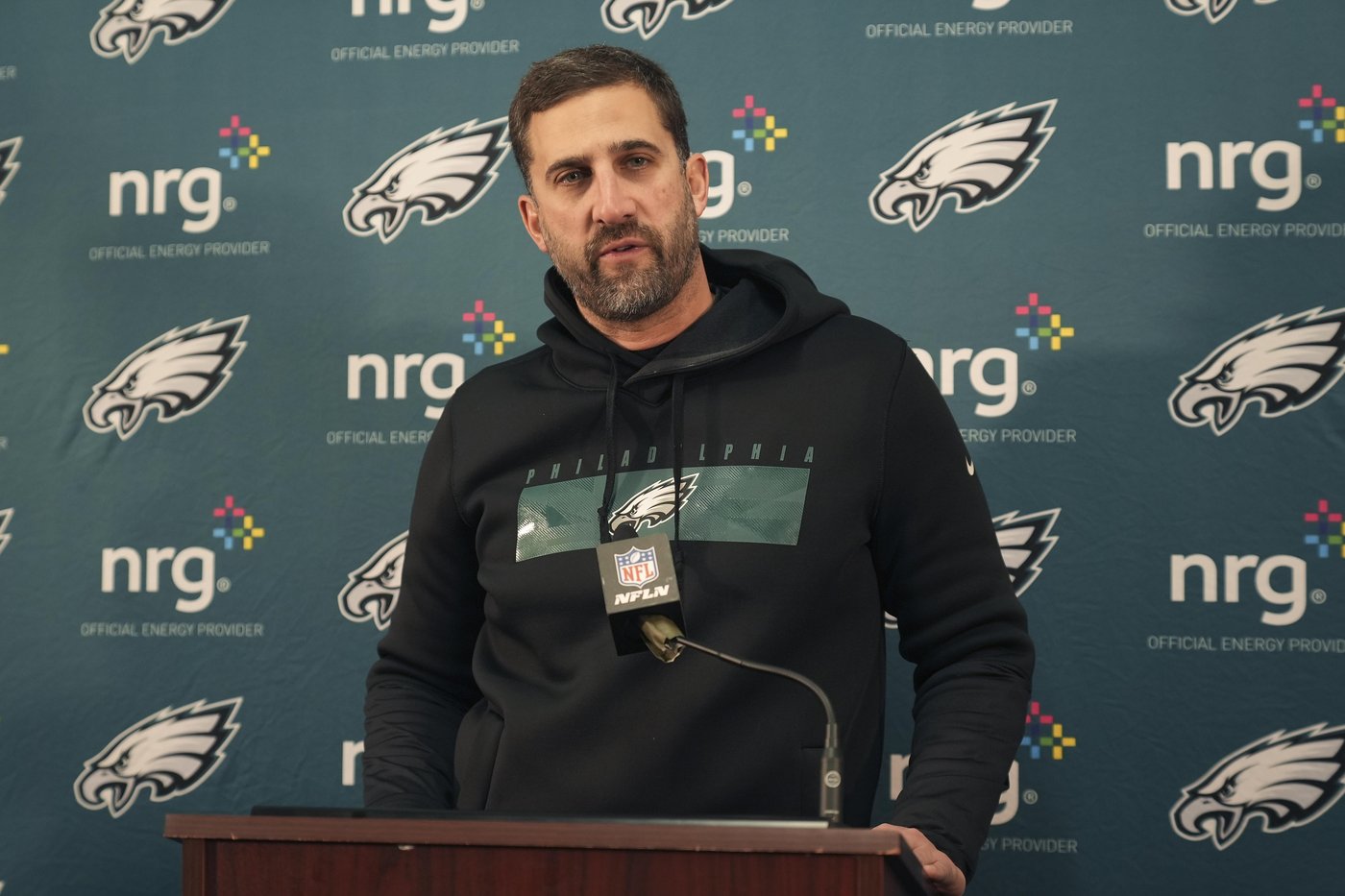 Sirianni and Ertz cleared the air after exchanging words following Washington's win over the Eagles | iNFOnews.ca