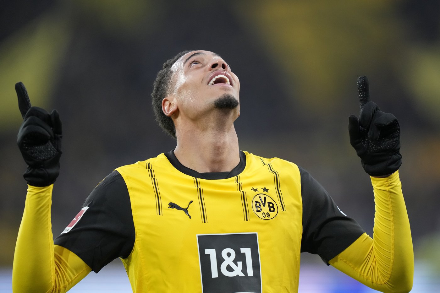Schick hat trick helps Leverkusen cover defensive lapses. Frankfurt and Dortmund win in Bundesliga | iNFOnews.ca Schick hat trick helps Leverkusen cover defensive lapses. Frankfurt and Dortmund win in Bundesliga | iNFOnews.ca