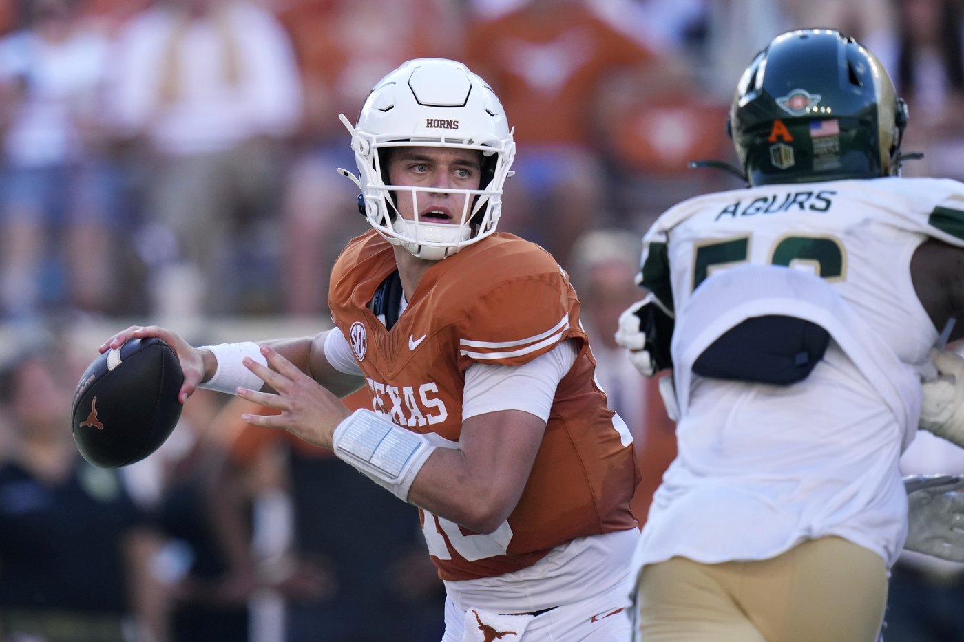 Top-ranked Texas Longhorns face ULM Warhawks in last tune-up before SEC play | iNFOnews.ca Top-ranked Texas Longhorns face ULM Warhawks in last tune-up before SEC play | iNFOnews.ca