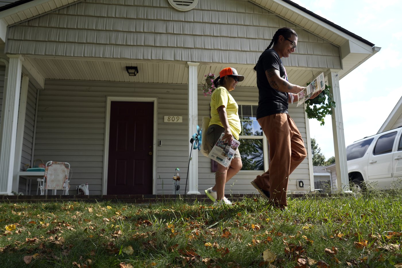Voting groups that got a boost from Harris' candidacy are still working to persuade voters of color | iNFOnews.ca Voting groups that got a boost from Harris' candidacy are still working to persuade voters of color | iNFOnews.ca