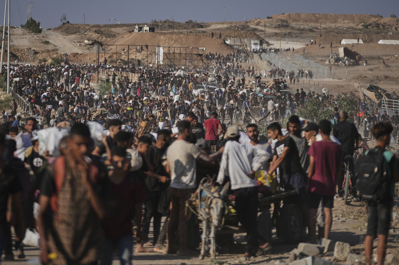 Netanyahu denounces report that Israeli soldiers have orders to shoot at Palestinians seeking aid | iNFOnews.ca Netanyahu denounces report that Israeli soldiers have orders to shoot at Palestinians seeking aid | iNFOnews.ca