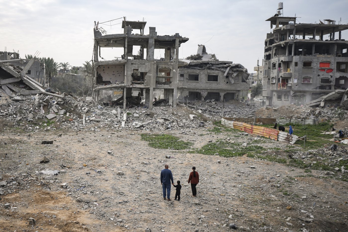Middle East latest: Israel says it killed a militant in Gaza as fragile ceasefire holds | iNFOnews.ca