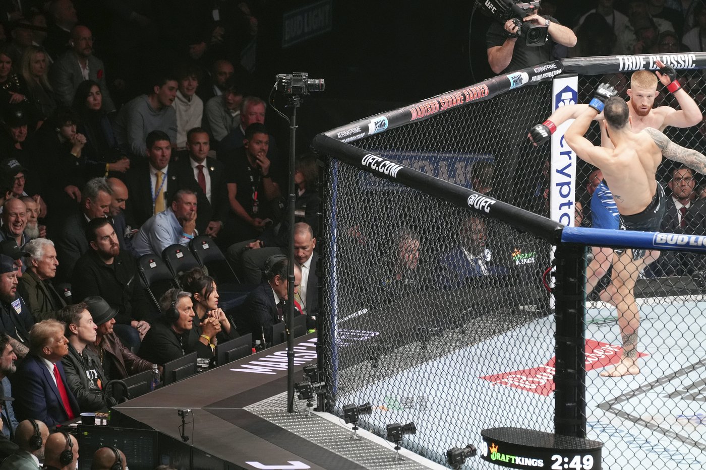 Jon Jones sends Stipe Miocic into retirement with decisive UFC heavyweight win in front of Trump | iNFOnews.ca