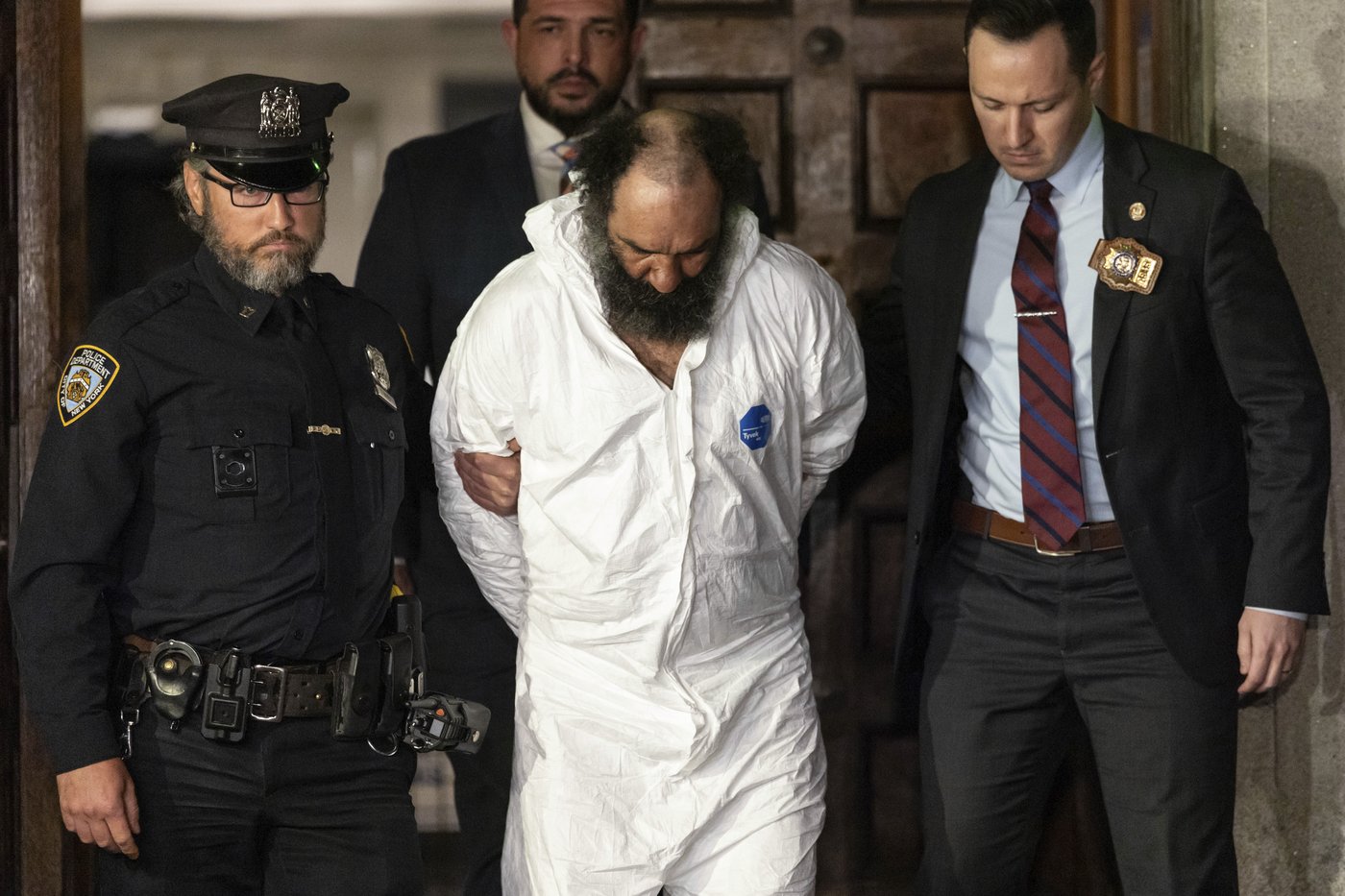 51-year-old man is charged with murder after 3 are stabbed in New York City rampage | iNFOnews.ca