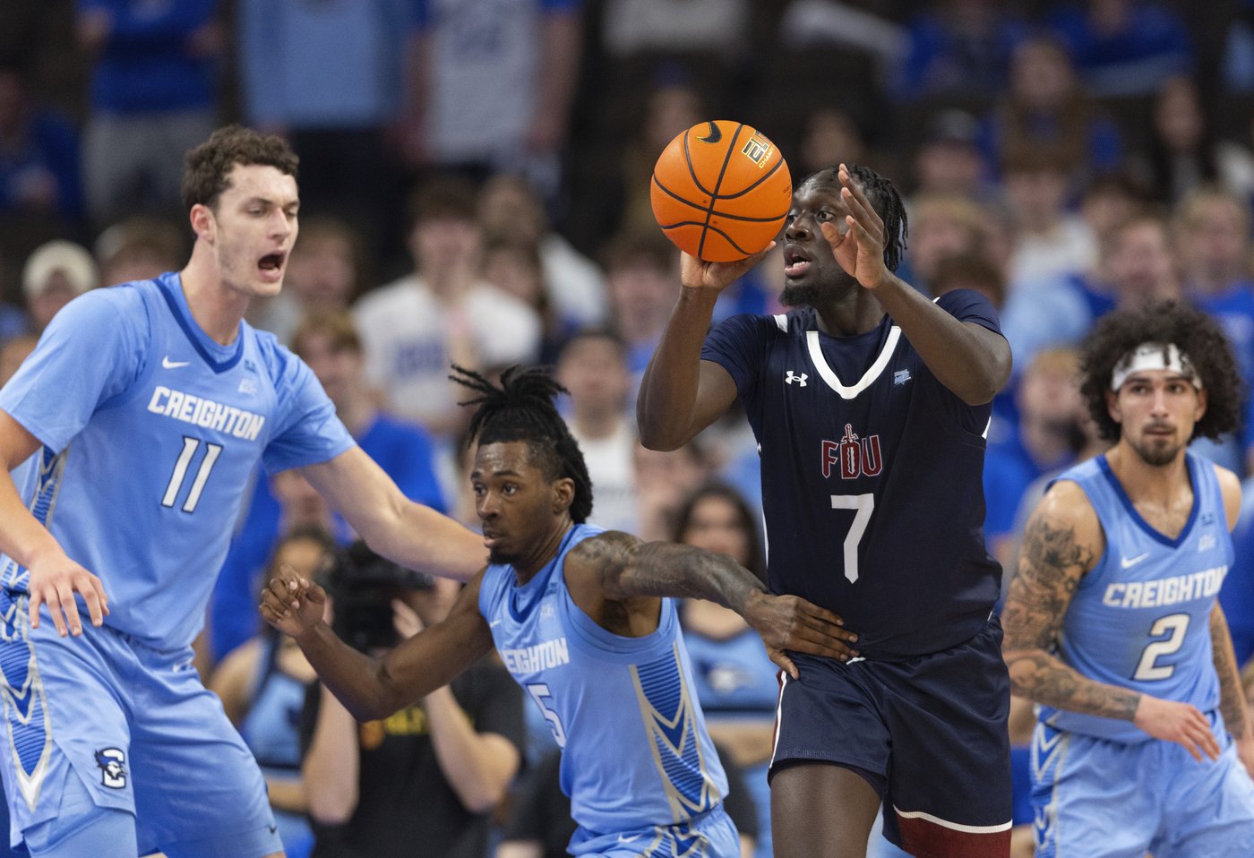 Kalkbrenner misses only 1 shot, scores 24 in No. 15 Creighton's 96-70 win over Fairleigh Dickinson | iNFOnews.ca