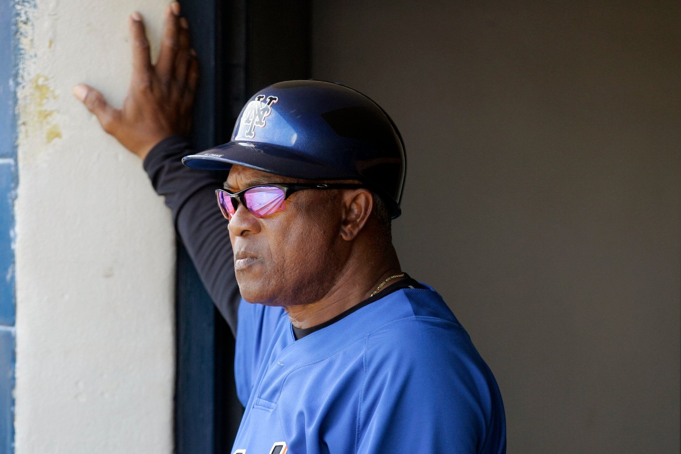 Former infielder and coach Sandy Alomar Sr. dies at 81 | iNFOnews.ca