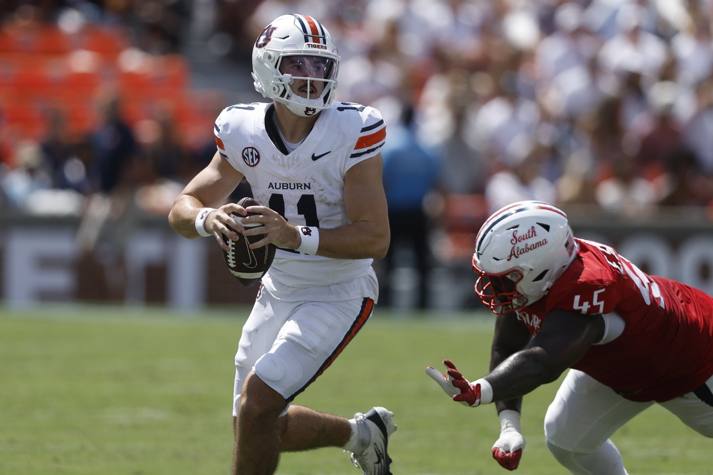 Jackson Arnold accounts for 3 TDs, No. 24 Auburn beats South Alabama 31-15 | iNFOnews.ca Jackson Arnold accounts for 3 TDs, No. 24 Auburn beats South Alabama 31-15 | iNFOnews.ca