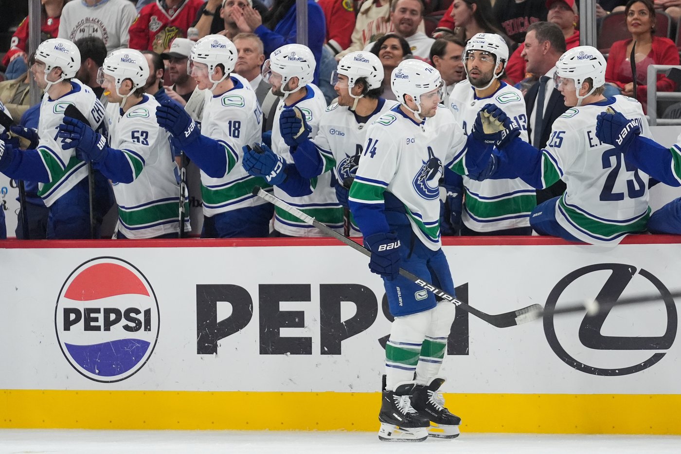 Boeser scores in 4th round of shootout to lift Canucks to 3-2 win over Blackhawks | iNFOnews.ca