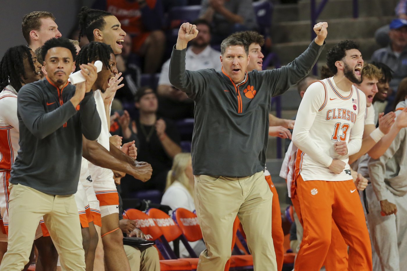 Wiggins, Schieffelin and Clemson's defense hold down No. 4 Kentucky for a 70-66 win | iNFOnews.ca