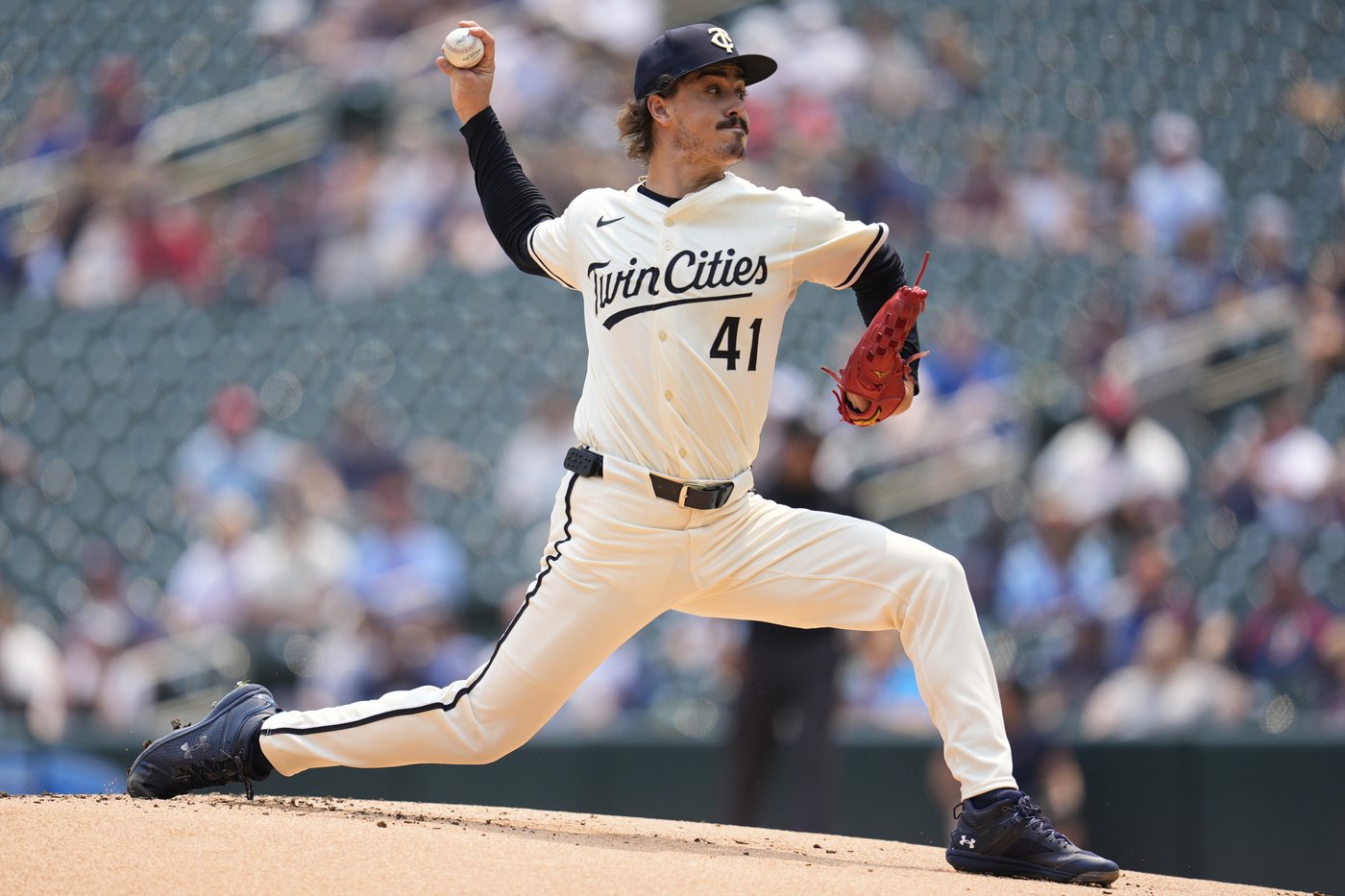 Lee and Vázquez go back to back to power Twins past Blue Jays 6-3 and avoid series sweep | iNFOnews.ca Lee and Vázquez go back to back to power Twins past Blue Jays 6-3 and avoid series sweep | iNFOnews.ca