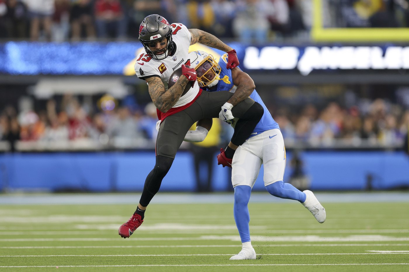 Chargers are reeling after loss to Bucs with important showdown with Broncos on deck | iNFOnews.ca