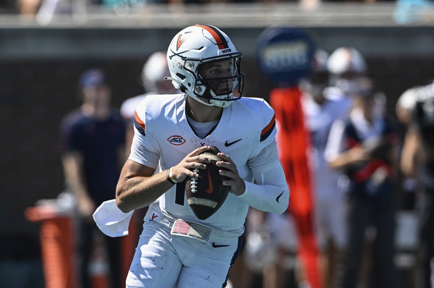 Xavier Brown leads way with 171 yards, Virginia runs over Coastal Carolina in 43-24 win | iNFOnews.ca