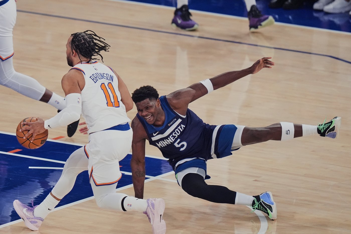 Anthony Edwards returns after 4-game absence with hamstring injury but Wolves routed by Knicks | iNFOnews.ca Anthony Edwards returns after 4-game absence with hamstring injury but Wolves routed by Knicks | iNFOnews.ca