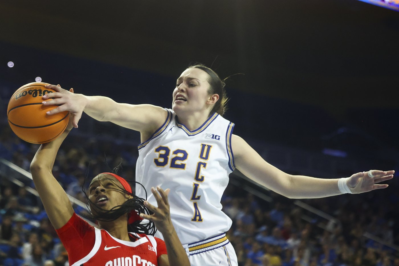 Top-ranked UCLA sets school record with 22nd straight win in 65-52 victory over No. 8 Ohio State | iNFOnews.ca