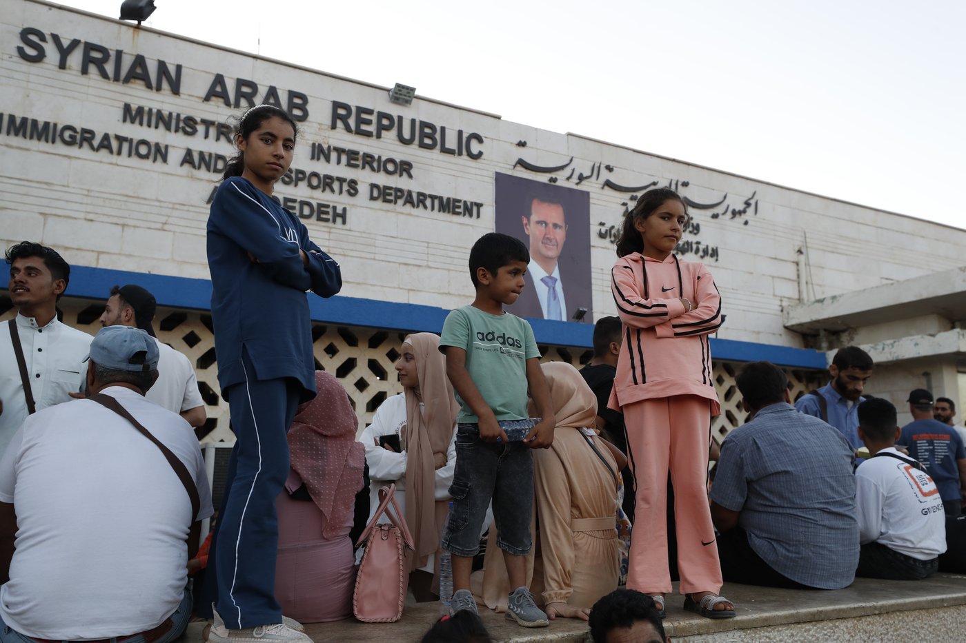 Thousands are pouring into Syria, fleeing worsening conflict in Lebanon | iNFOnews.ca Thousands are pouring into Syria, fleeing worsening conflict in Lebanon | iNFOnews.ca
