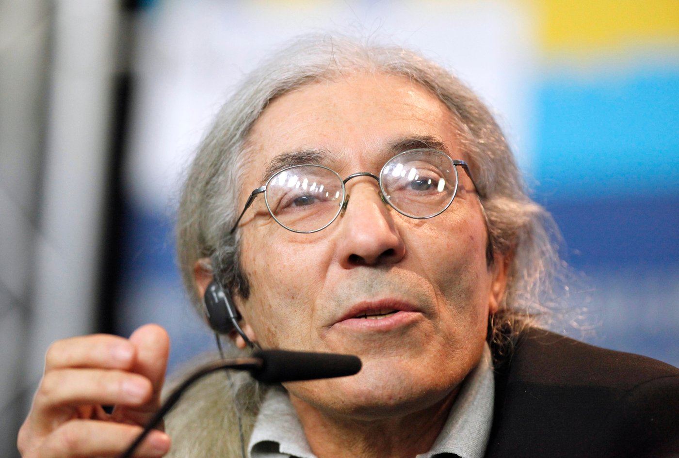 Author Boualem Sansal welcomed in France after release from Algerian prison | iNFOnews.ca