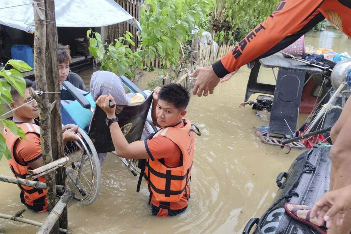 Tropical storm battering Philippines leaves at least 24 people dead in flooding and landslides | iNFOnews.ca Tropical storm battering Philippines leaves at least 24 people dead in flooding and landslides | iNFOnews.ca