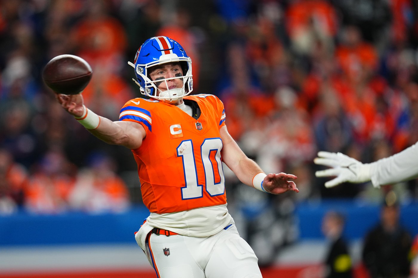 Broncos' defense shines in 10-7 squeaker over Raiders despite offensive and special teams struggles | iNFOnews.ca Broncos' defense shines in 10-7 squeaker over Raiders despite offensive and special teams struggles | iNFOnews.ca