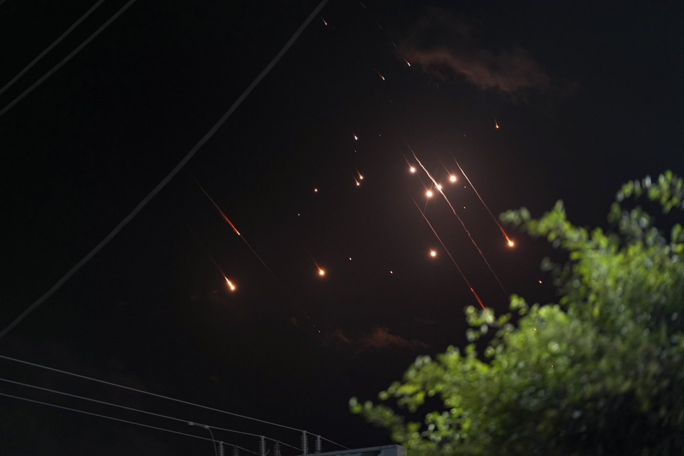 Iran fires at least 180 missiles into Israel as regionwide conflict grows | iNFOnews.ca Iran fires at least 180 missiles into Israel as regionwide conflict grows | iNFOnews.ca