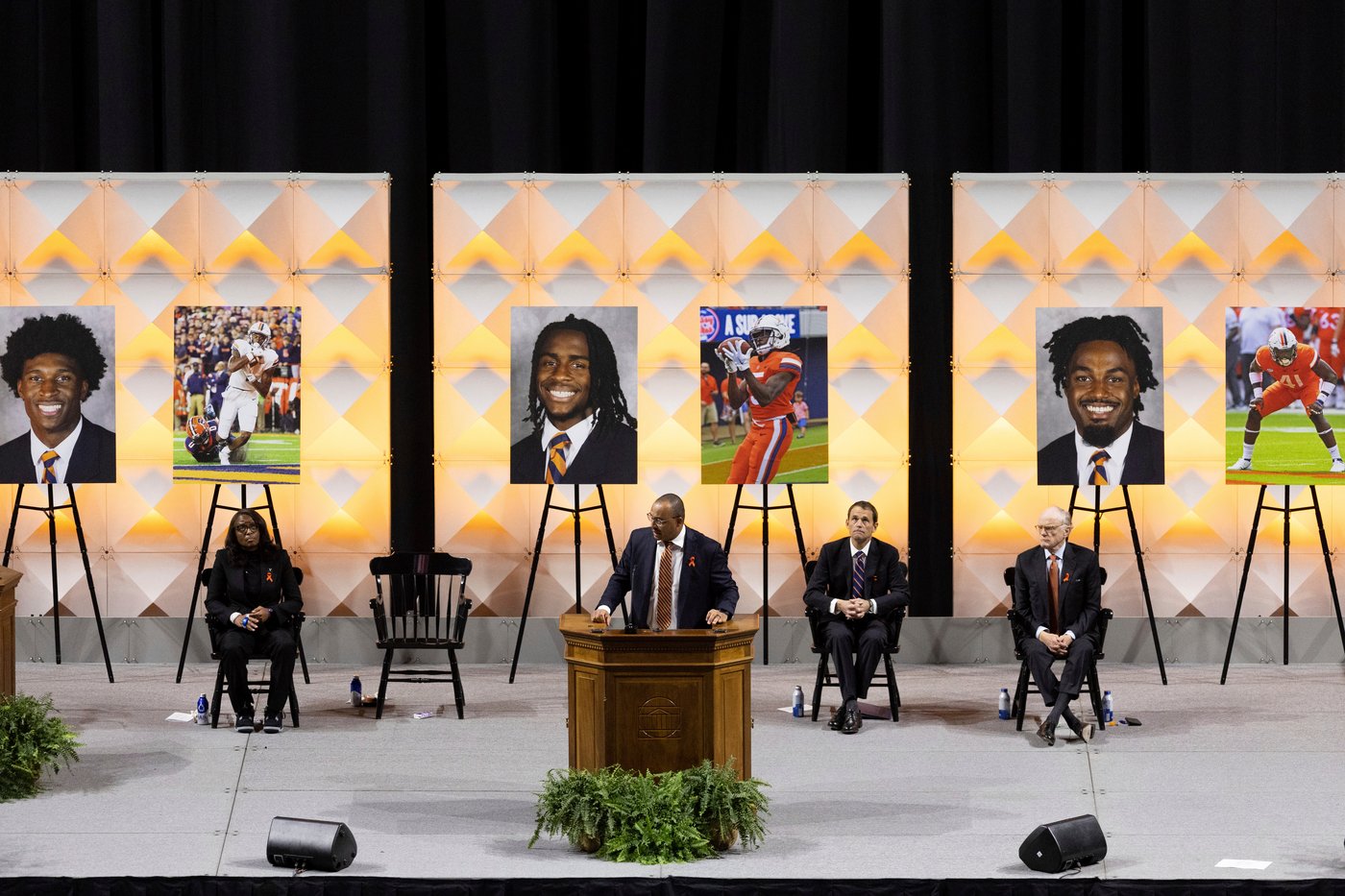 Ex-University of Virginia student gets five life sentences for fatally shooting 3 football players | iNFOnews.ca