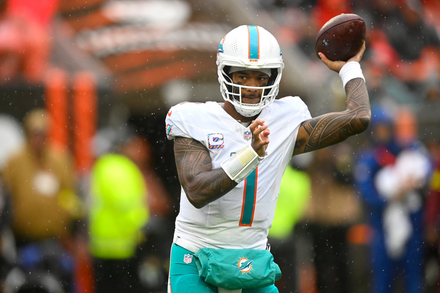 Dolphins not making coaching or starting QB changes right now, despite their 1-6 start | iNFOnews.ca