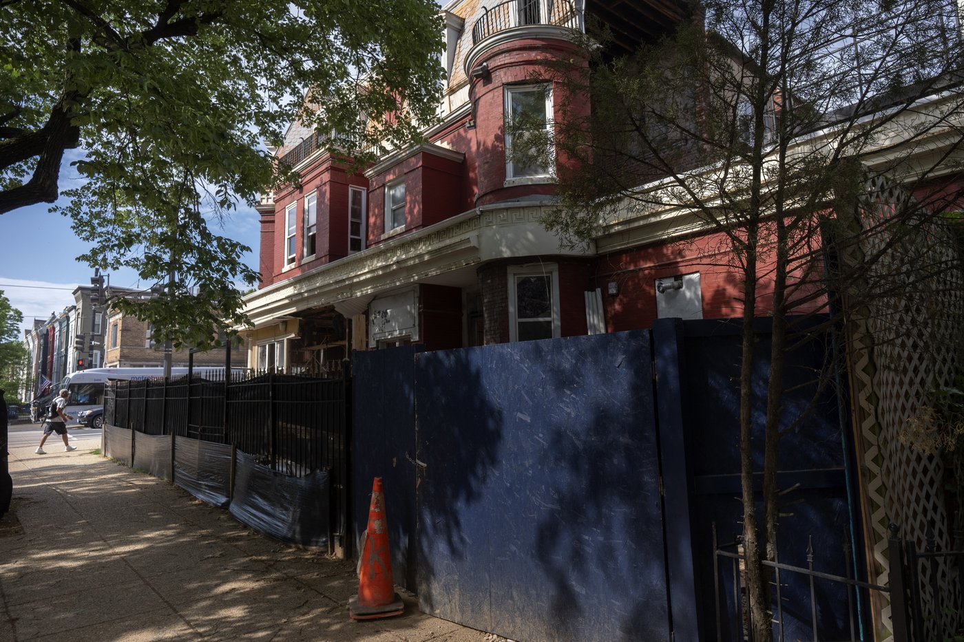 Takeaways: Trump's campaign has received scores of donations from problematic donors | iNFOnews.ca