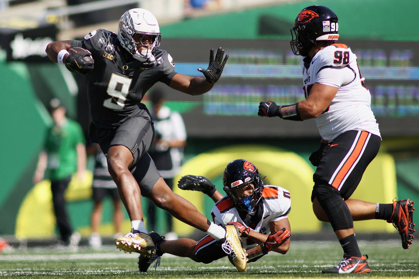 No. 6 Oregon at No. 3 Penn State is the main event on an attractive Top 25 schedule in Week 5 | iNFOnews.ca No. 6 Oregon at No. 3 Penn State is the main event on an attractive Top 25 schedule in Week 5 | iNFOnews.ca