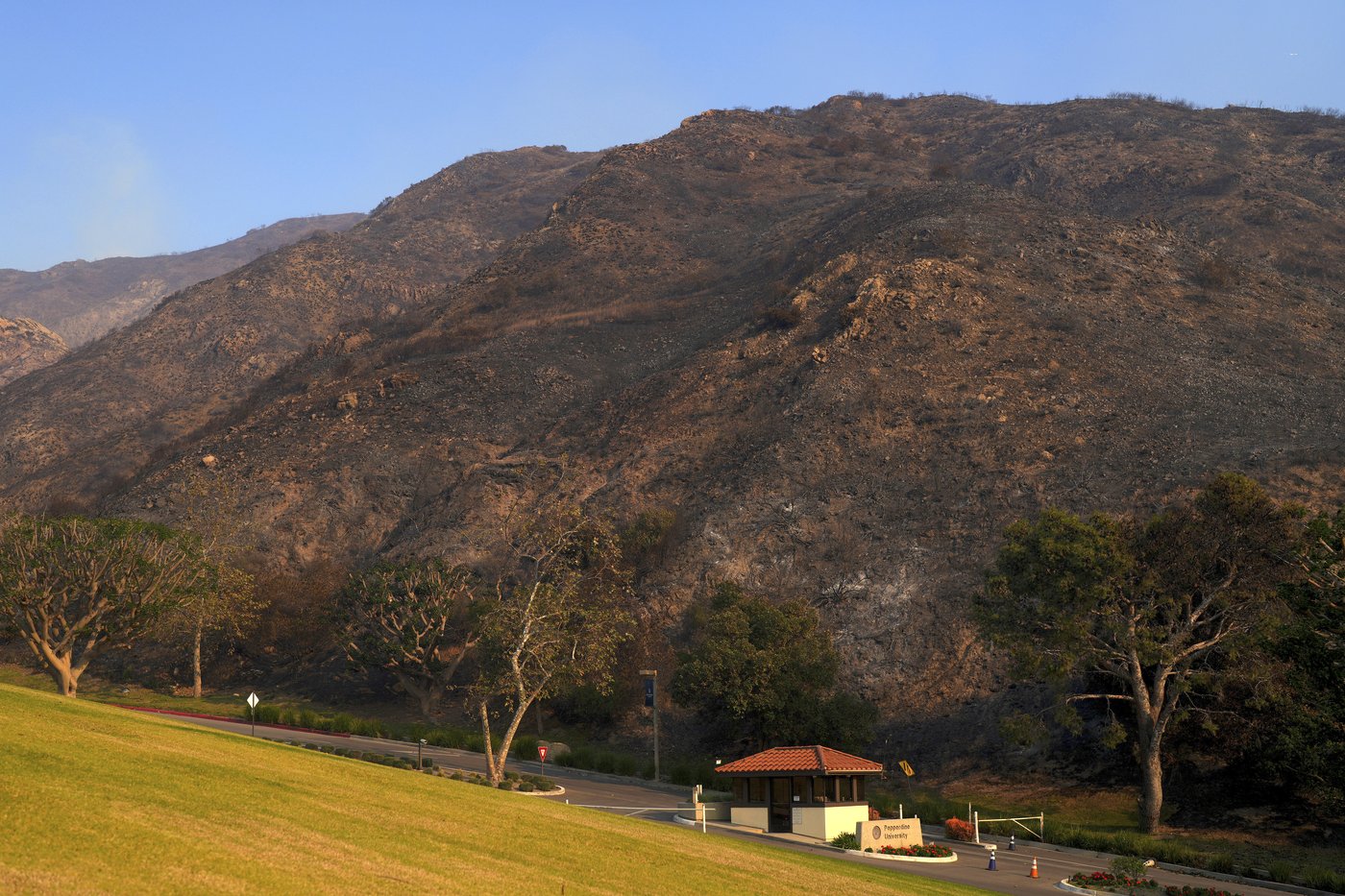 When fire threatened a California university, the school says it knew what to do | iNFOnews.ca