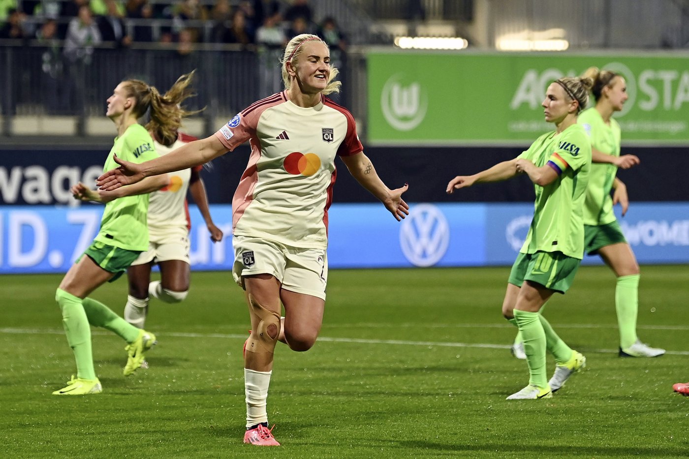 Chelsea, Lyon and Roma stay perfect with victories in Women's Champions League | iNFOnews.ca Chelsea, Lyon and Roma stay perfect with victories in Women's Champions League | iNFOnews.ca