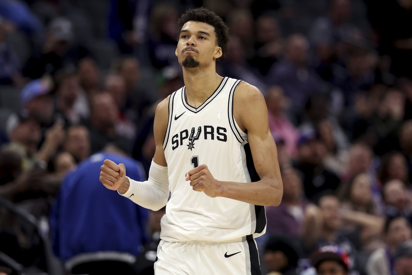Spurs star Wembanyama out of lineup against Bulls with sore lower back | iNFOnews.ca