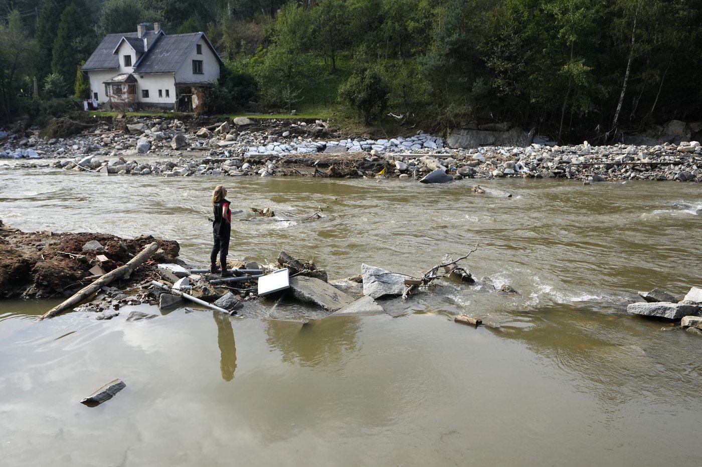 Flood-hit regions in Central Europe will get billions in EU aid | iNFOnews.ca