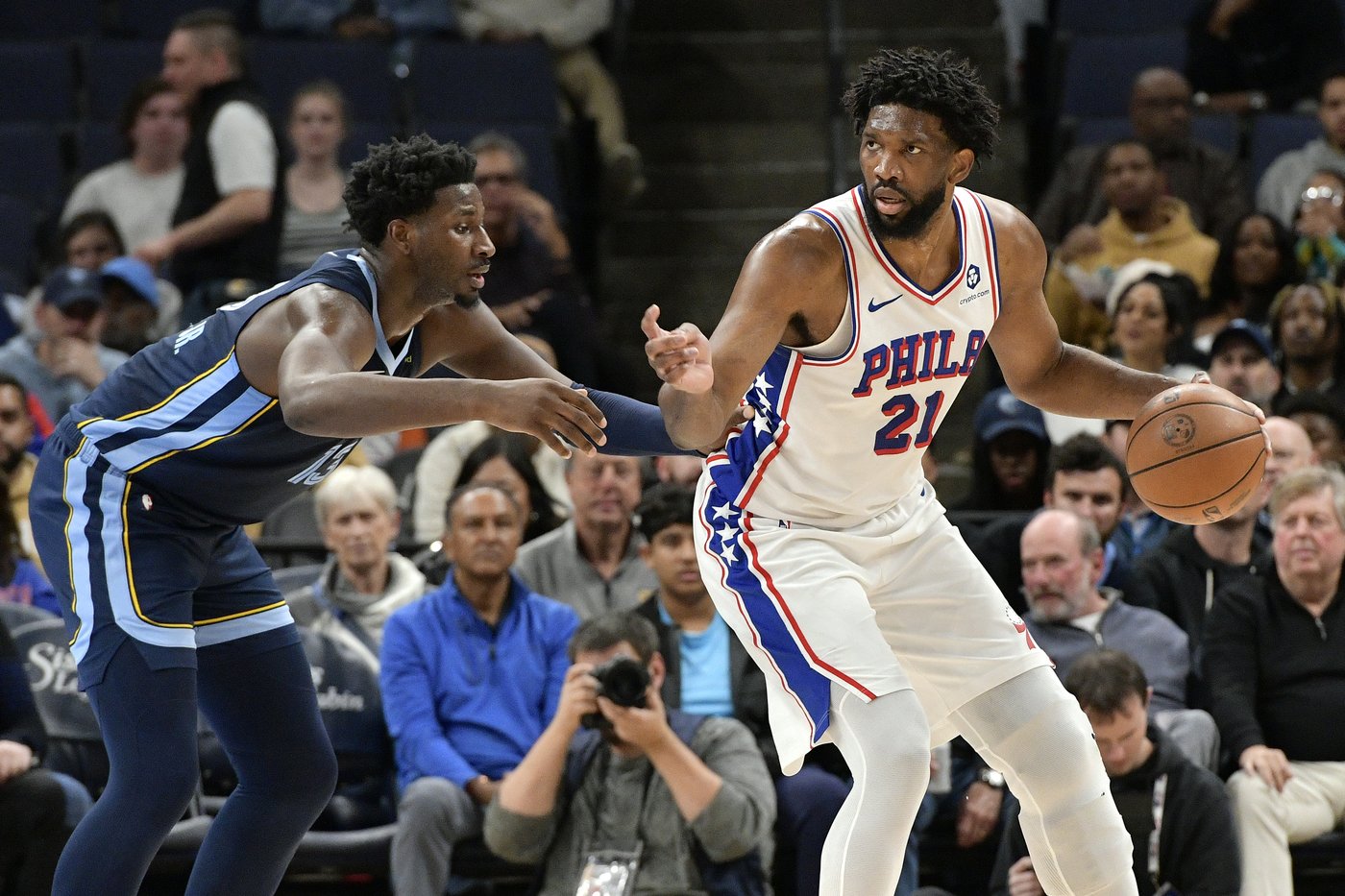 76ers center Joel Embiid sidelined due to swelling in his left knee and will miss two games | iNFOnews.ca 76ers center Joel Embiid sidelined due to swelling in his left knee and will miss two games | iNFOnews.ca