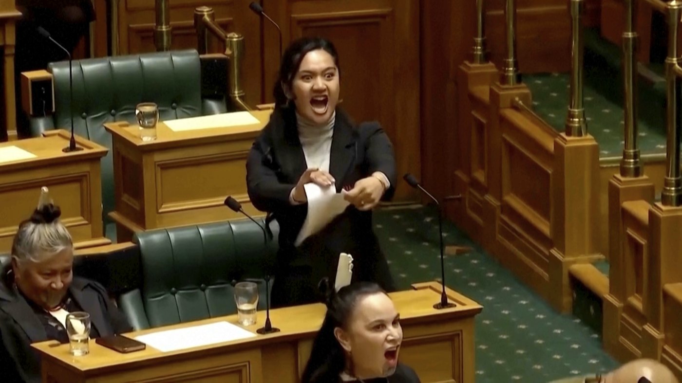 New Zealand Parliament suspends 3 Māori Party lawmakers who performed haka protest | iNFOnews.ca New Zealand Parliament suspends 3 Māori Party lawmakers who performed haka protest | iNFOnews.ca