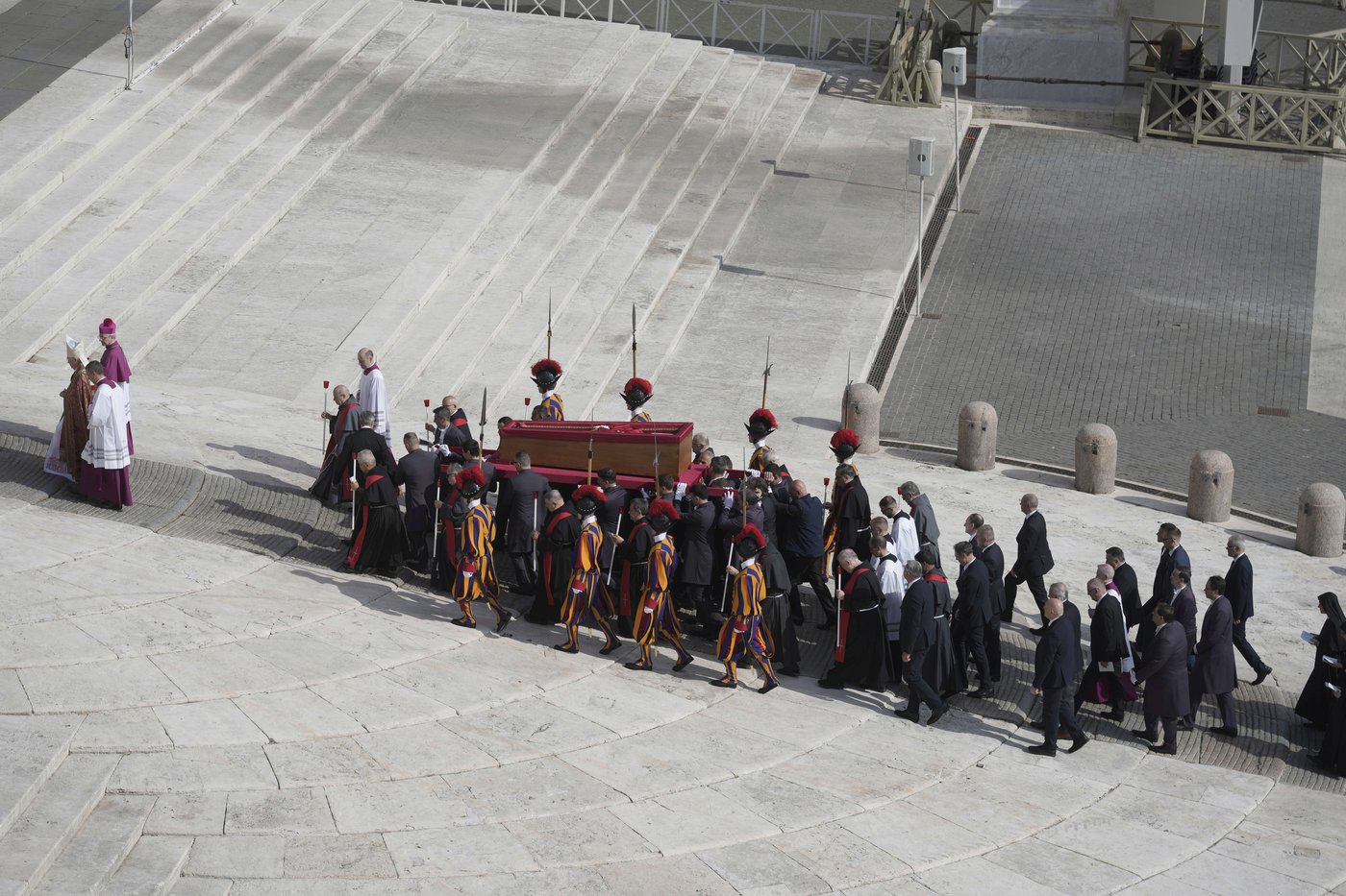 PHOTO COLLECTION: Vatican Pope Procession | iNFOnews.ca PHOTO COLLECTION: Vatican Pope Procession | iNFOnews.ca