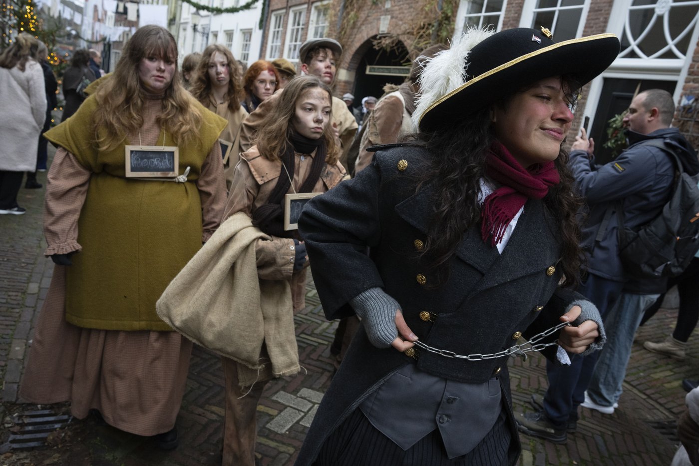 Charles Dickens' characters come alive in a Dutch town enamored with the English author | iNFOnews.ca