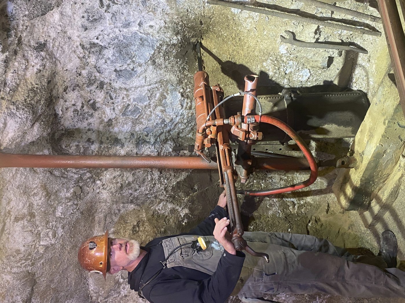 Colorado gold mine where tour guide was killed and tourists trapped ordered closed by regulators | iNFOnews.ca Colorado gold mine where tour guide was killed and tourists trapped ordered closed by regulators | iNFOnews.ca