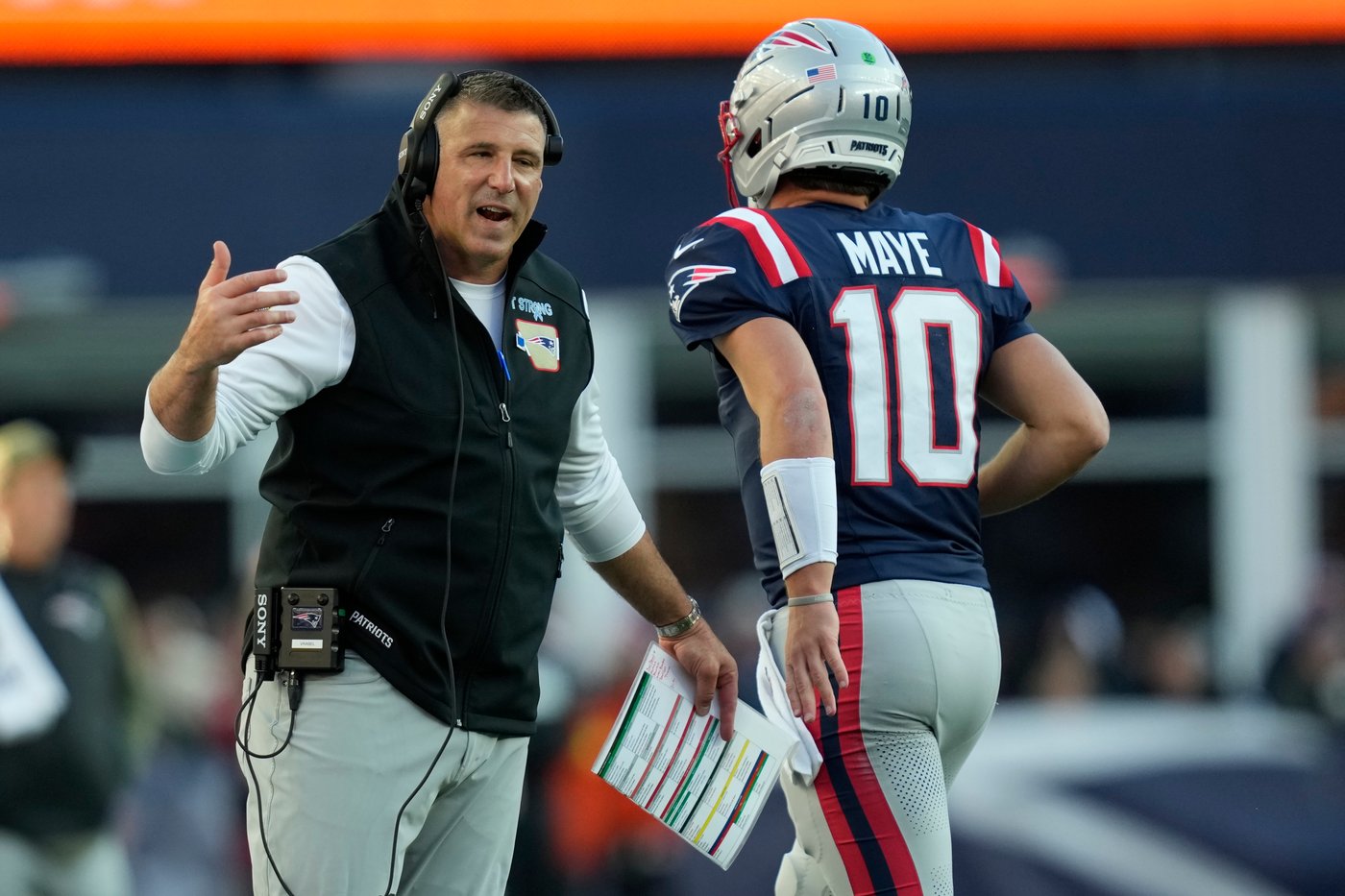 Patriots aim for 7th straight win when they visit the Buccaneers in battle of first-place teams | iNFOnews.ca Patriots aim for 7th straight win when they visit the Buccaneers in battle of first-place teams | iNFOnews.ca